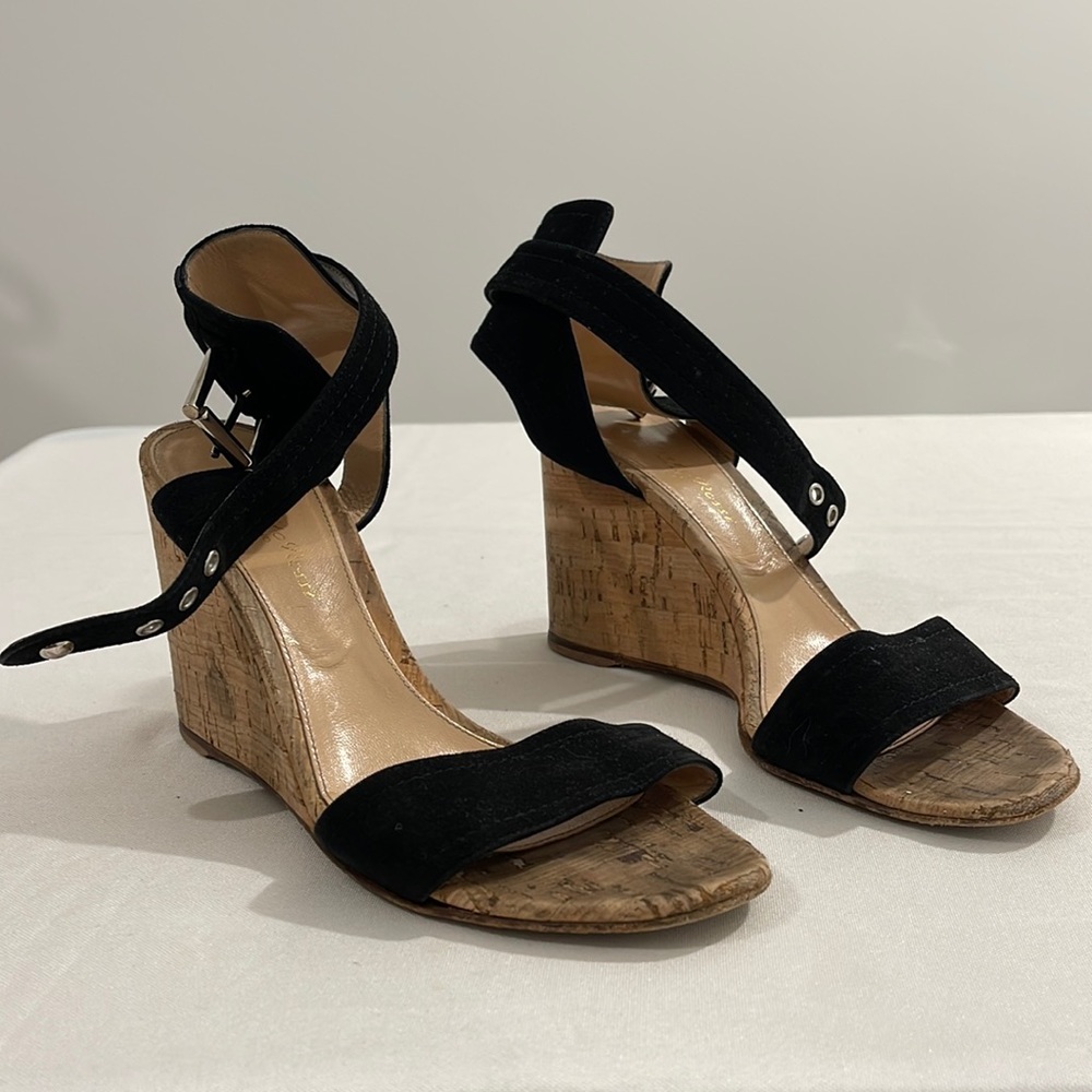 Gianvito Rossi Black Suede Sandals